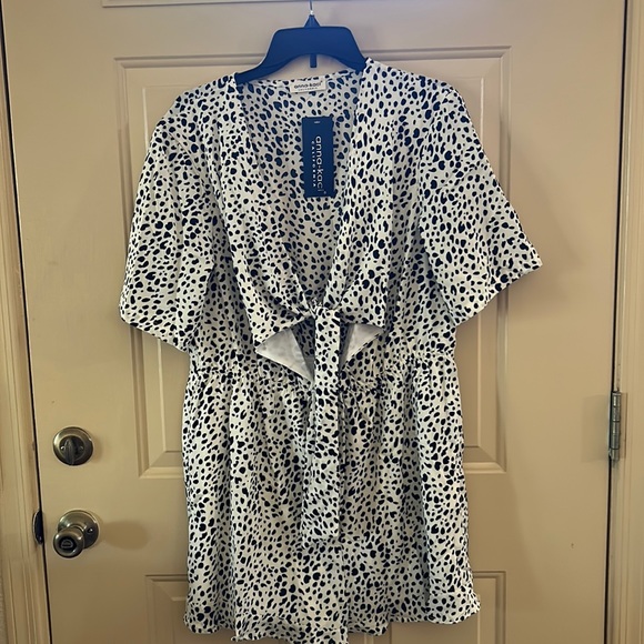 Tie Front Animal Print Romper - Picture 2 of 10